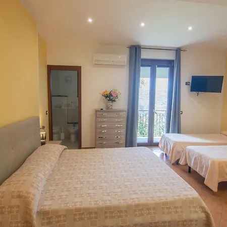 Farm stay Il Falco Del Cilento *