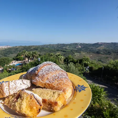Il Falco Del Cilento * Torchiara