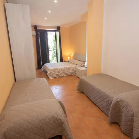 Il Falco Del Cilento Farm stay *